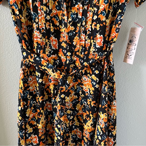 Nanette Lepore flowered floral Dress Size 8 NWT - Picture 11 of 13